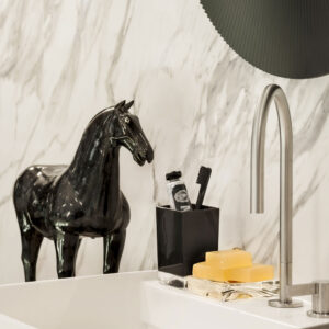 Boxy soap dish