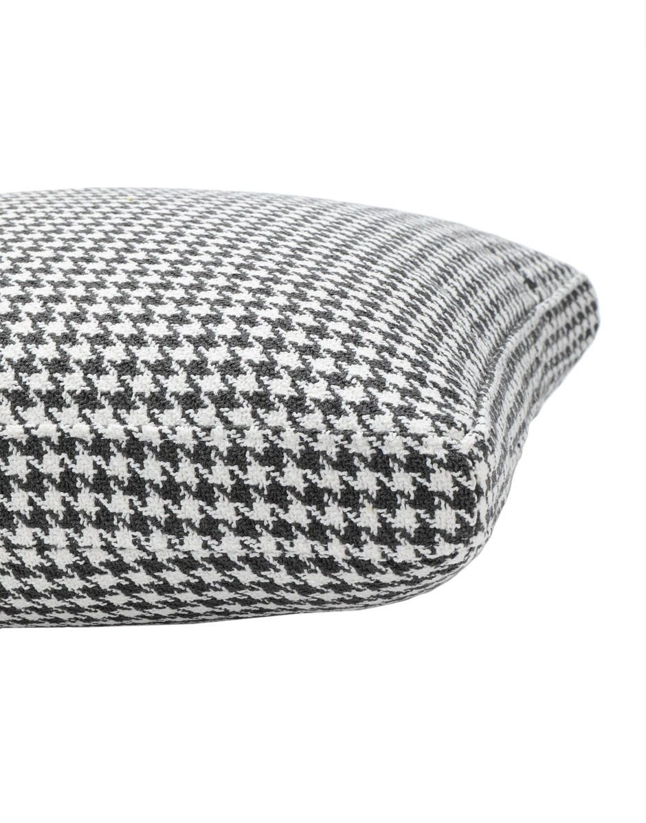 Cushion - Image 2