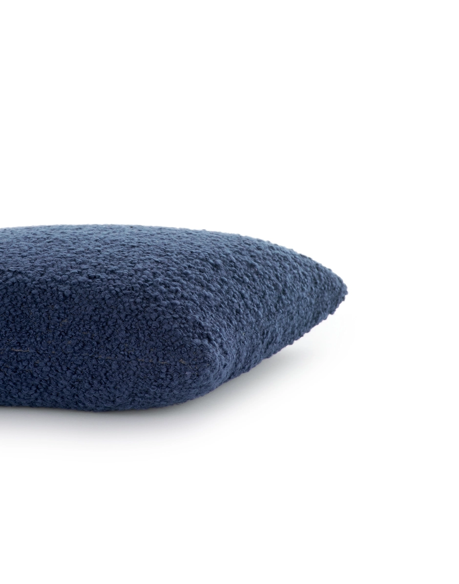 Asia cushion (bouclè) - Image 3